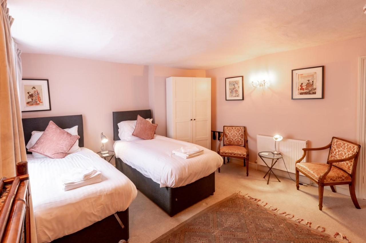 The Old Vicarage Hotel & Restaurant 브리지워터 외부 사진 A room at the hotel