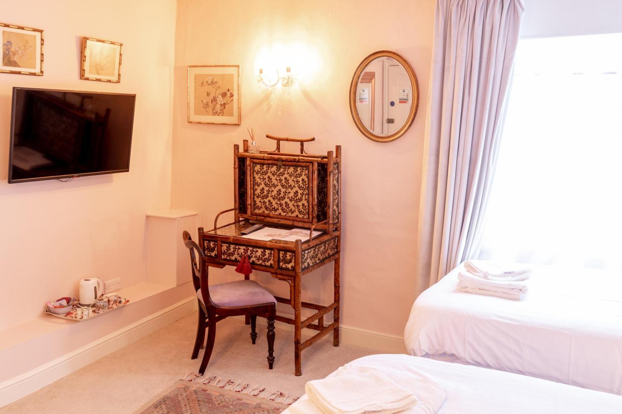 The Old Vicarage Hotel & Restaurant 브리지워터 외부 사진