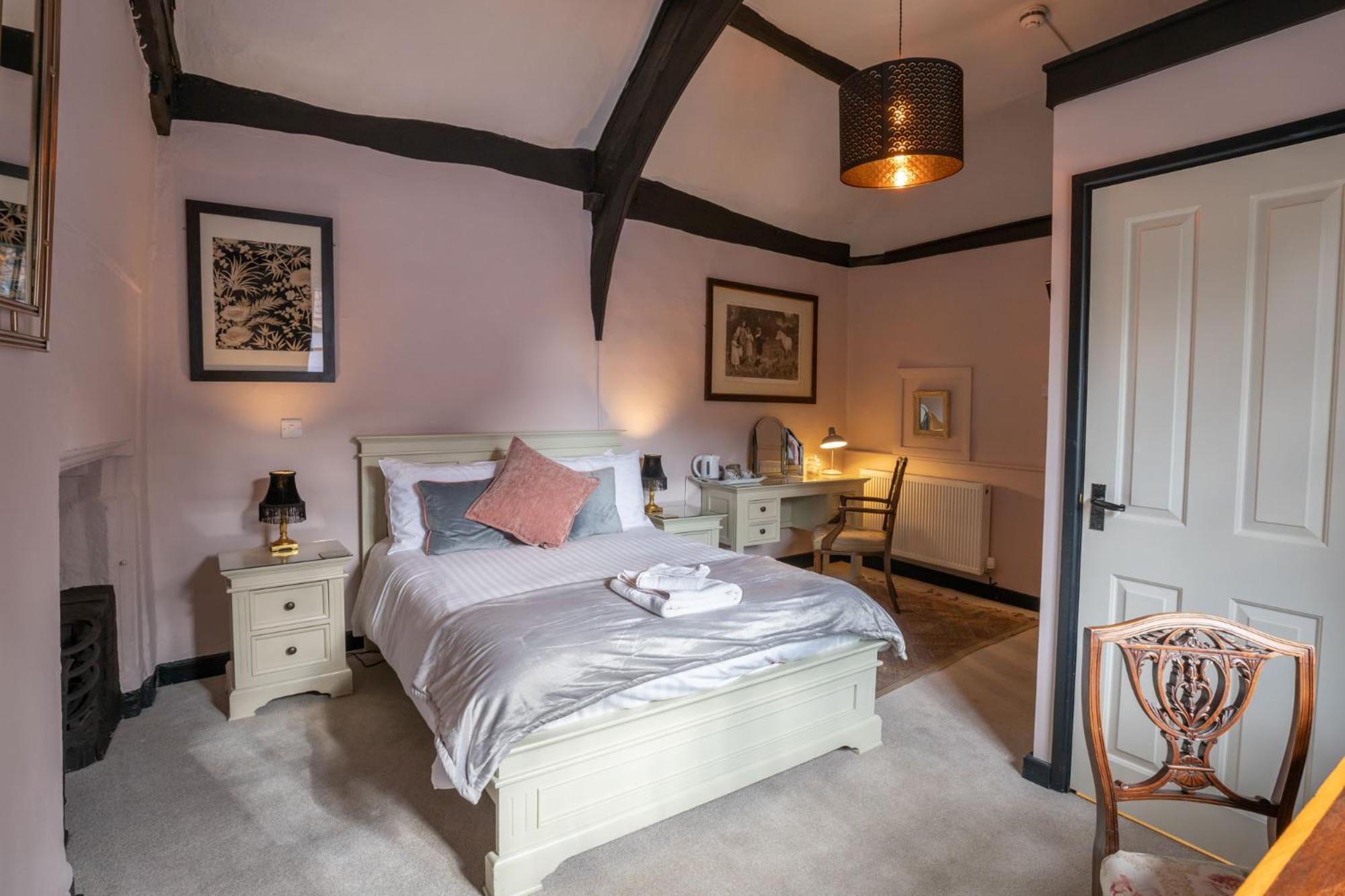 The Old Vicarage Hotel & Restaurant 브리지워터 외부 사진