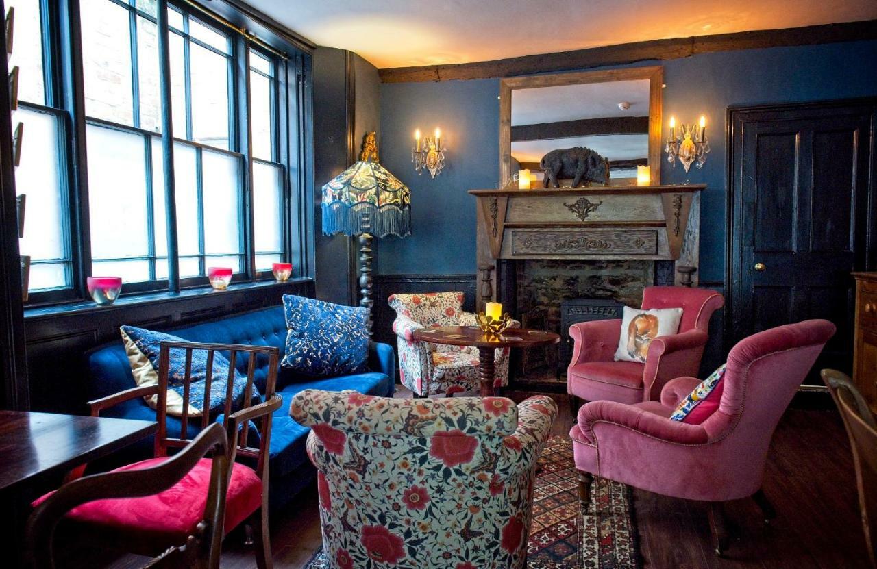 The Old Vicarage Hotel & Restaurant 브리지워터 외부 사진 The interior of the restaurant