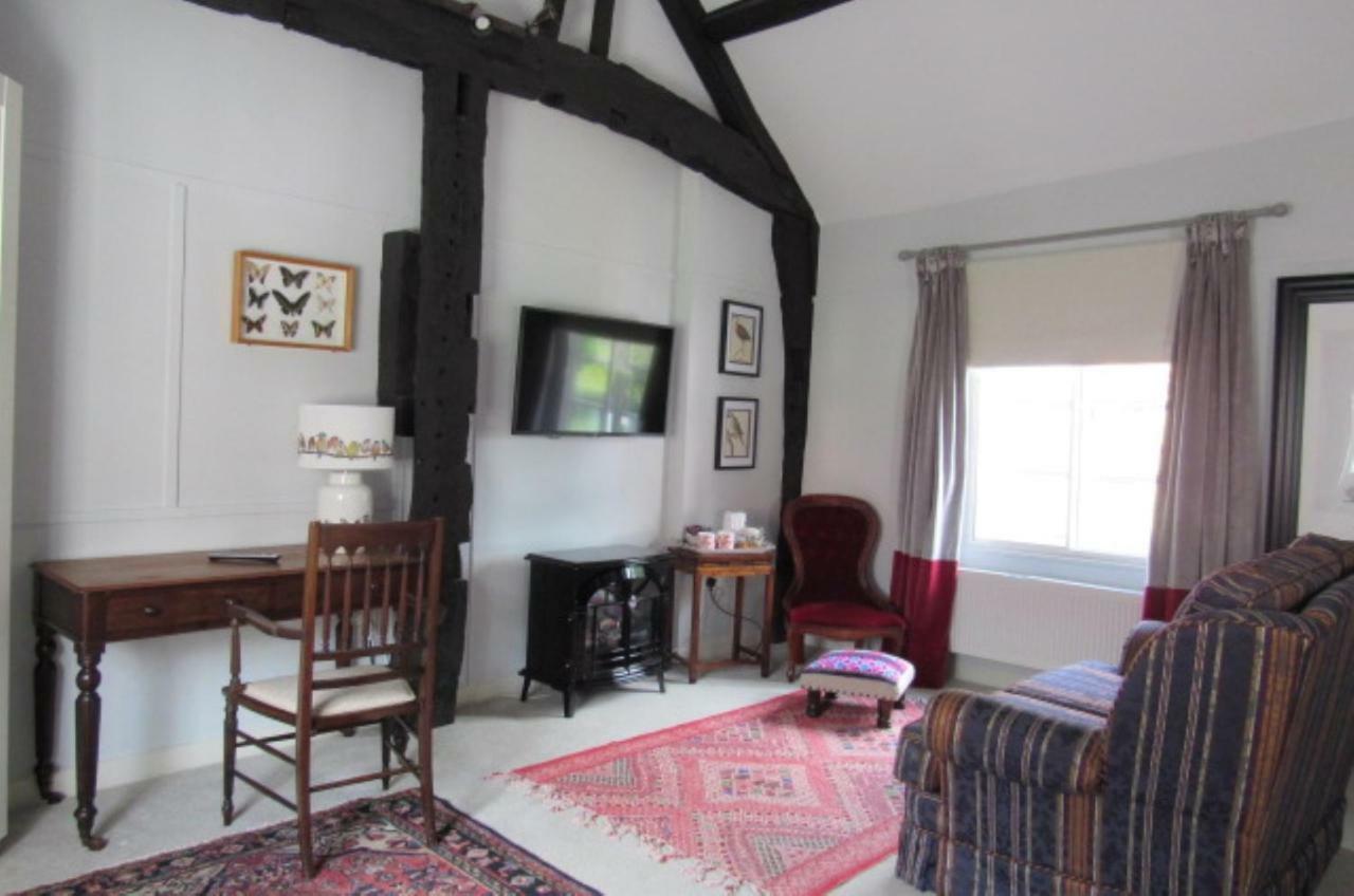 The Old Vicarage Hotel & Restaurant 브리지워터 외부 사진 The interior of the room
